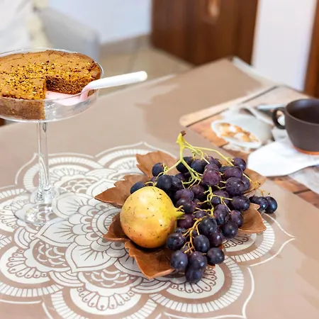 La Dimora Nel Roero Con Patio Apartamento Montà