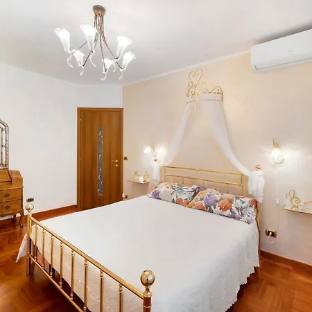 Apartamento La Dimora Nel Roero Con Patio Montà