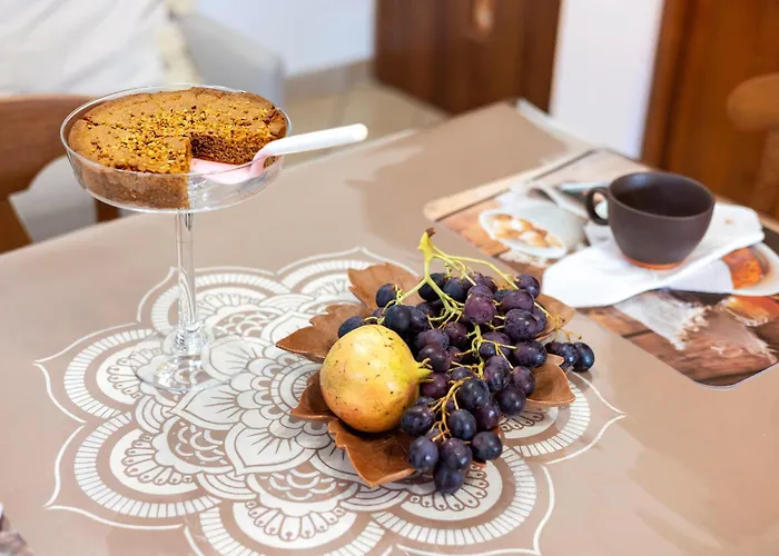 La Dimora Nel Roero Con Patio דירה מונטה