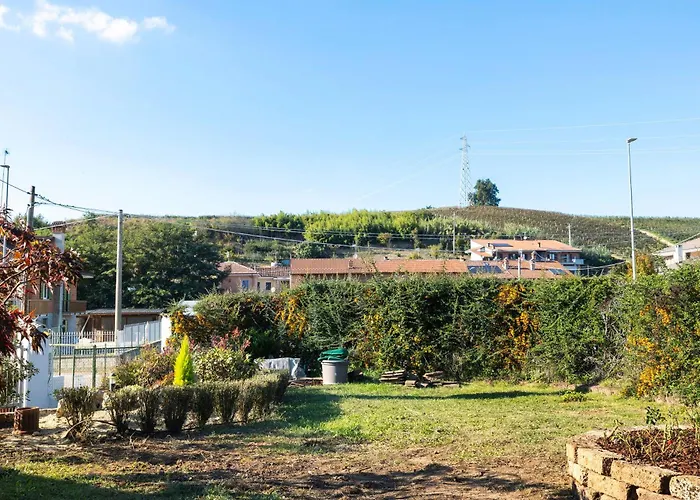 La Dimora Nel Roero Con Patio דירה מונטה